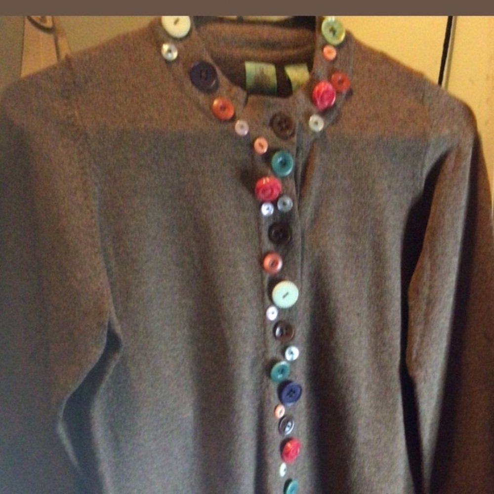 Anthropology button sweater size medium